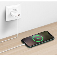 LogiLink USB-Steckdosenadapter, 1x USB-C (PD), 1x USB-A (QC)