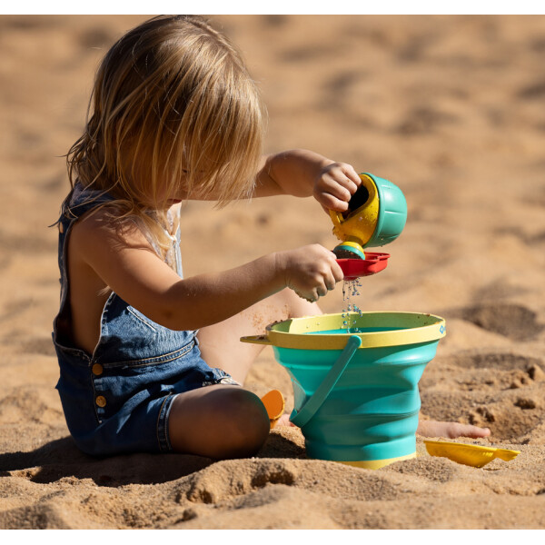 SCHILDKR&Ouml;T Sandspielzeug-Set Bucket Crew, 5-teilig