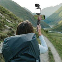 LogiLink Vlogger Kit mit LED-Licht, mit Mikrofon + Stativ